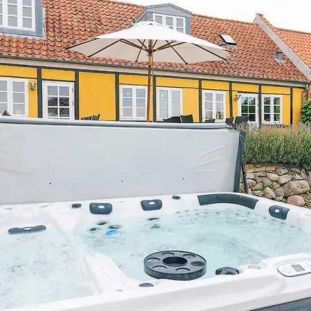 4 Star In Ferienhaus *
